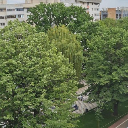 Apartament Cu 2 Camere Spatioase In Centrul Orasului - Andrei Brăila Extérieur photo